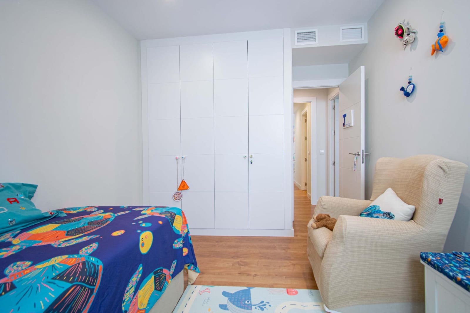 4 sypialnia Mieszkanie na sprzedaż w Miasto Sewilla z basenem garażem - 395 000 € (Ref: 9922372)
