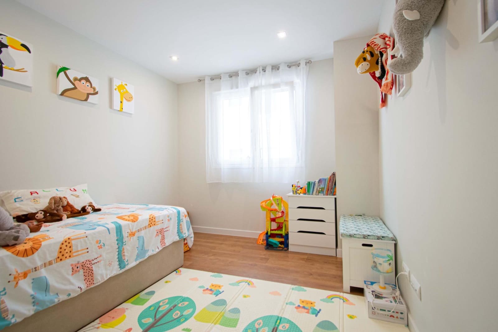 4 sypialnia Mieszkanie na sprzedaż w Miasto Sewilla z basenem garażem - 395 000 € (Ref: 9922372)