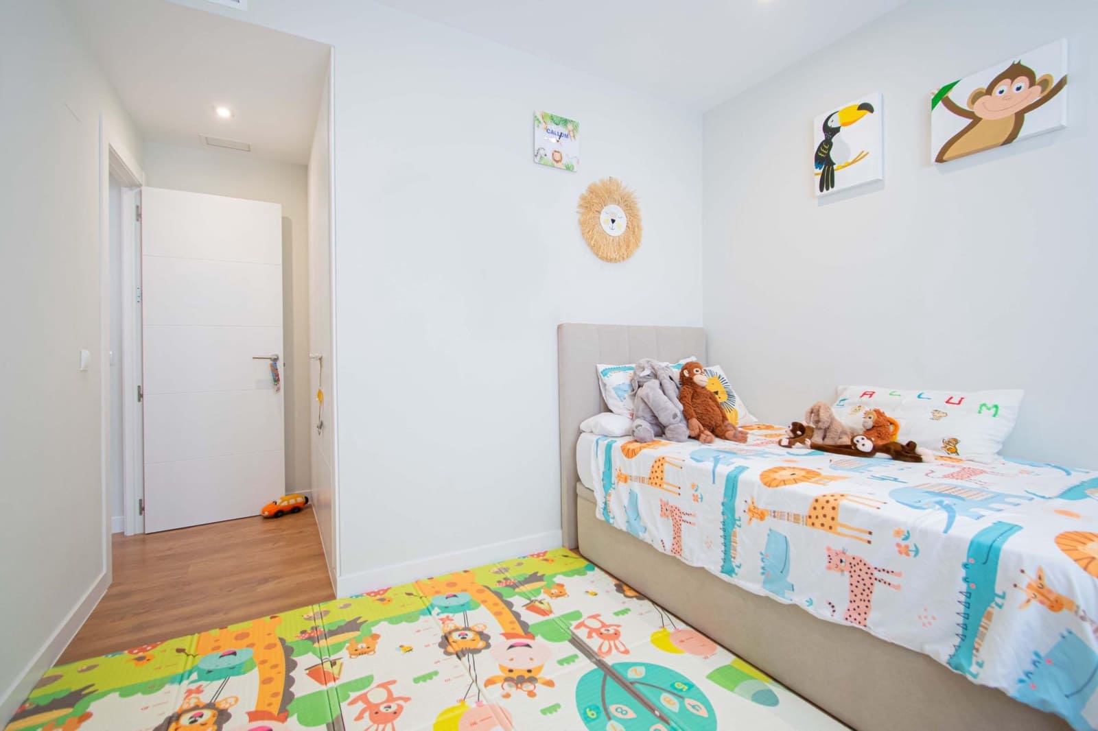 4 sypialnia Mieszkanie na sprzedaż w Miasto Sewilla z basenem garażem - 395 000 € (Ref: 9922372)