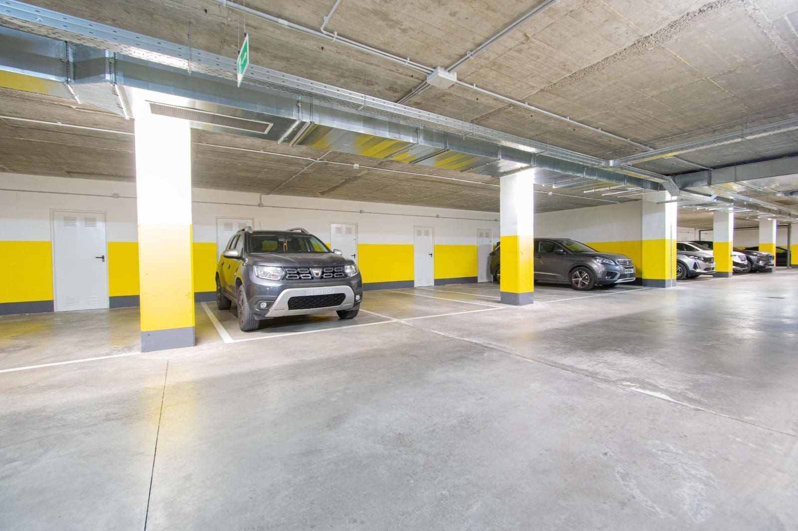 4 sypialnia Mieszkanie na sprzedaż w Miasto Sewilla z basenem garażem - 395 000 € (Ref: 9922372)