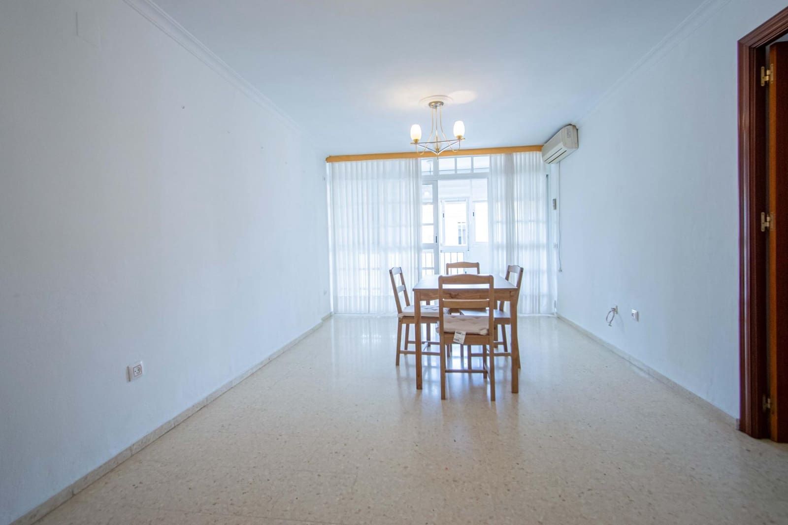 3 sypialnia Mieszkanie na sprzedaż w Miasto Sewilla - 205 000 € (Ref: 9927496)