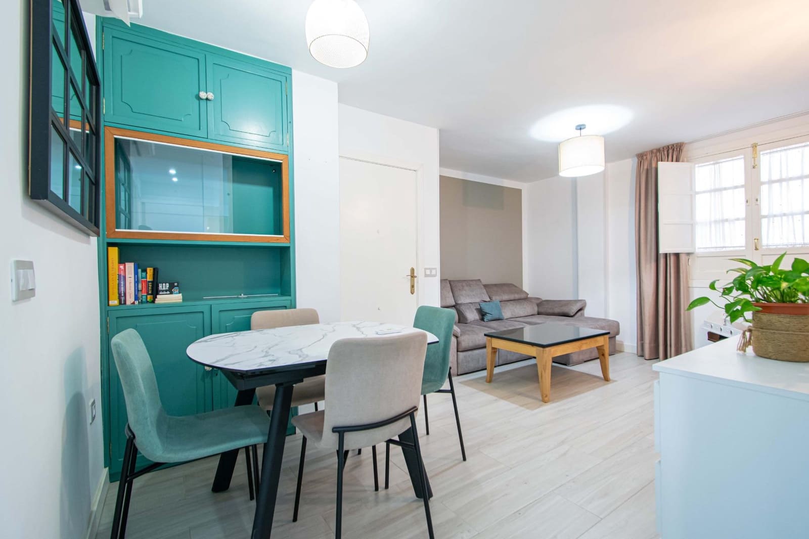 2 bedroom Flat for sale in Seville city - € 250,000 (Ref: 9927499)