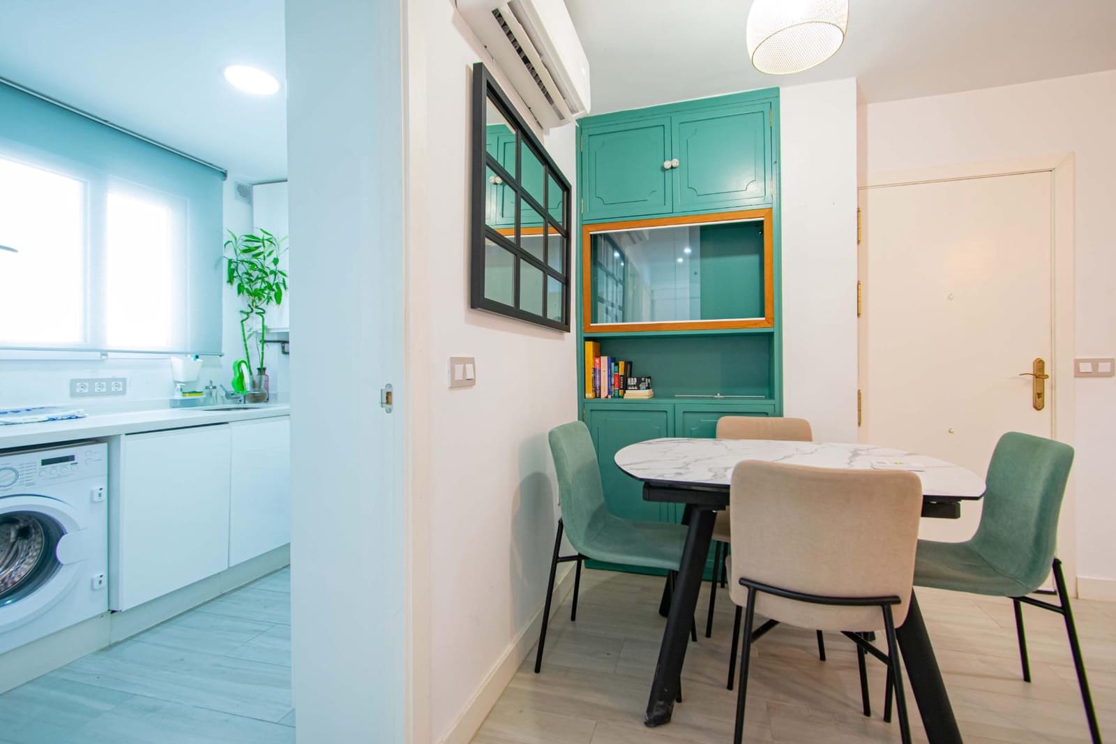 2 bedroom Flat for sale in Seville city - € 250,000 (Ref: 9927499)