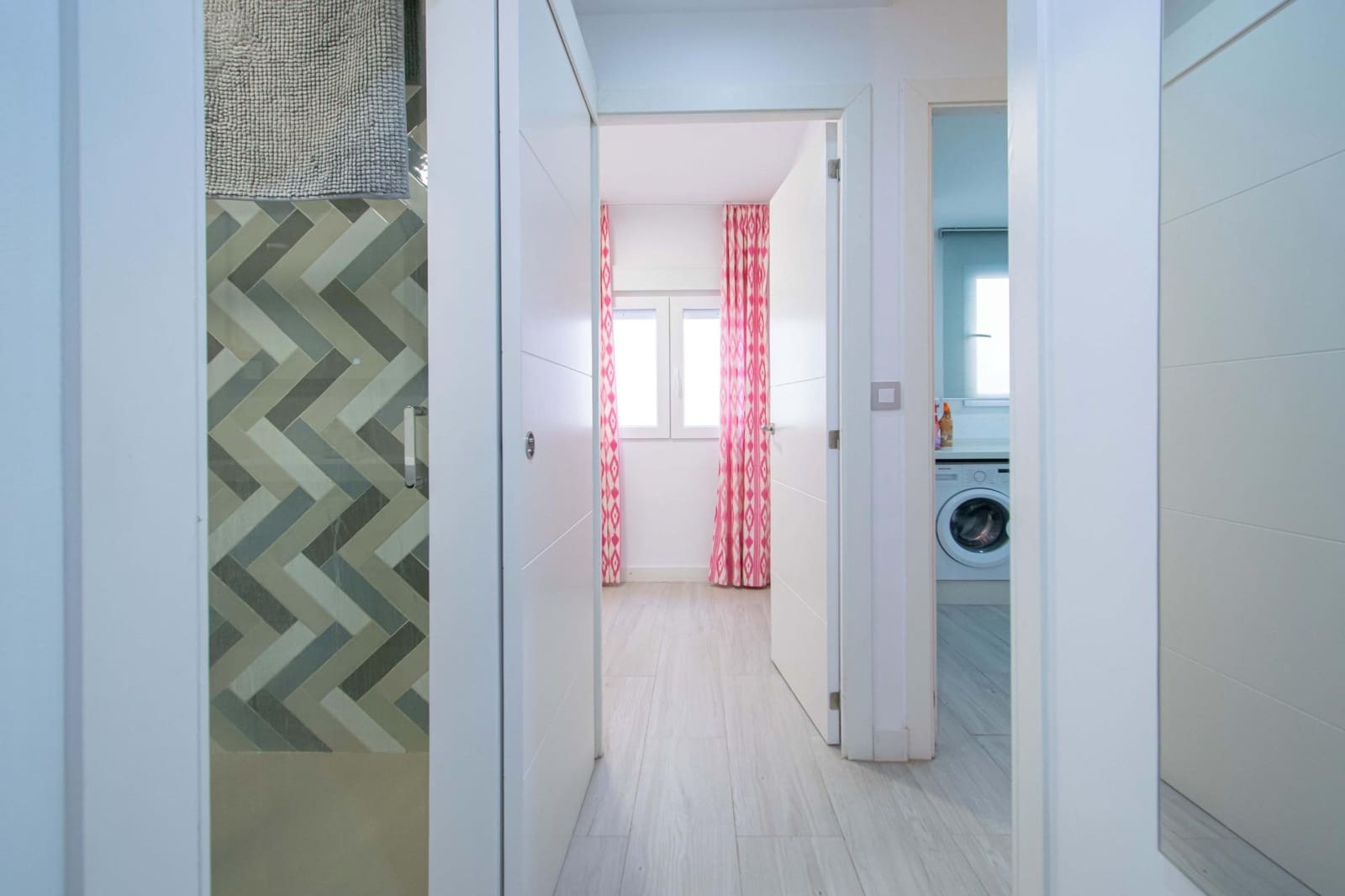 2 bedroom Flat for sale in Seville city - € 250,000 (Ref: 9927499)
