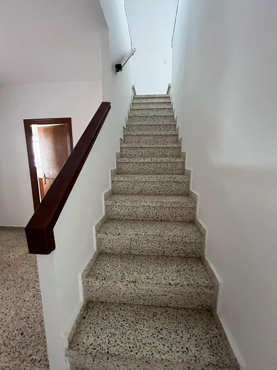 2 bedroom Terraced Villa for sale in Aznalcazar - € 120,000 (Ref: 9929465)