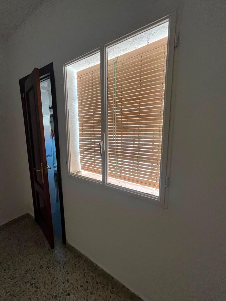 2 bedroom Terraced Villa for sale in Aznalcazar - € 120,000 (Ref: 9929465)