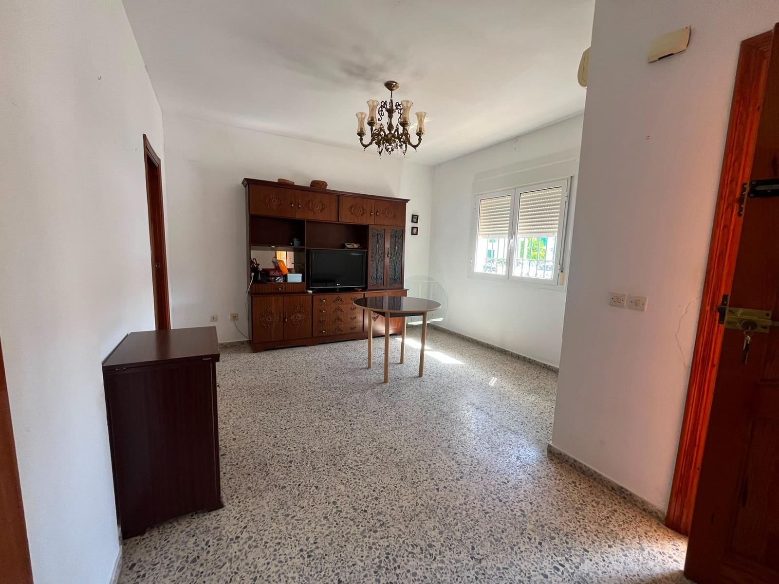 2 bedroom Terraced Villa for sale in Aznalcazar - € 120,000 (Ref: 9929465)