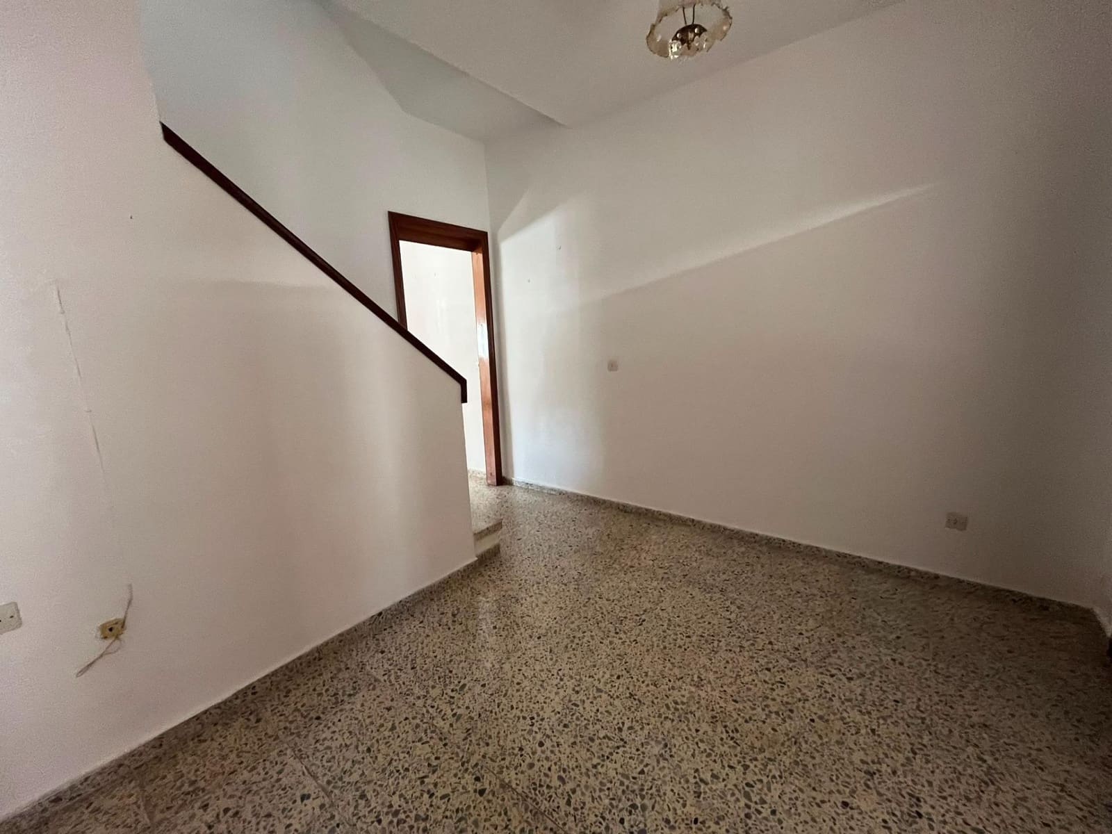 2 bedroom Terraced Villa for sale in Aznalcazar - € 120,000 (Ref: 9929465)