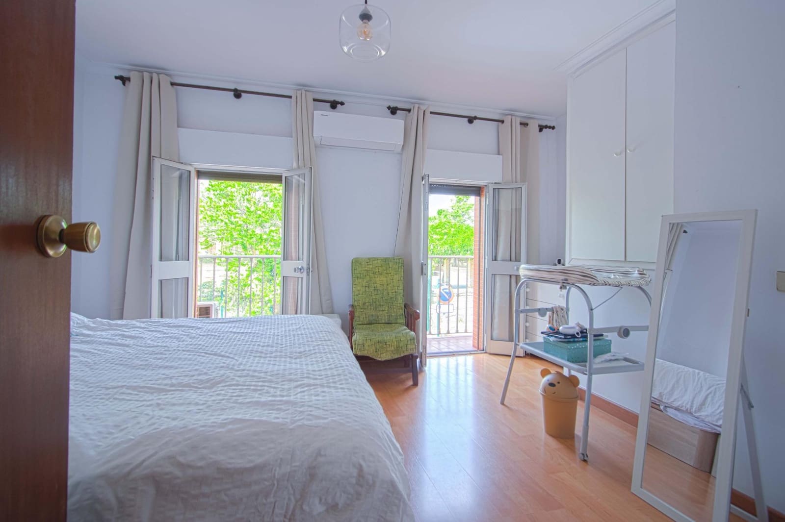 4 bedroom Townhouse for sale in Seville city - € 209,000 (Ref: 9929466)