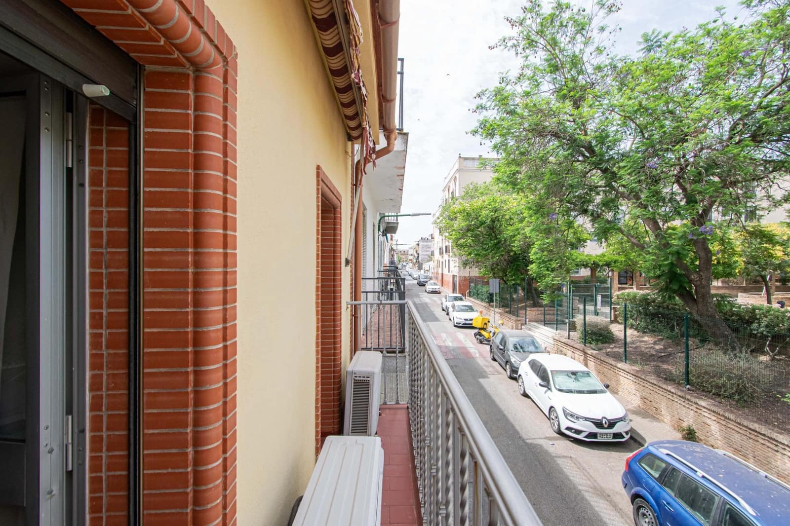 4 bedroom Townhouse for sale in Seville city - € 209,000 (Ref: 9929466)