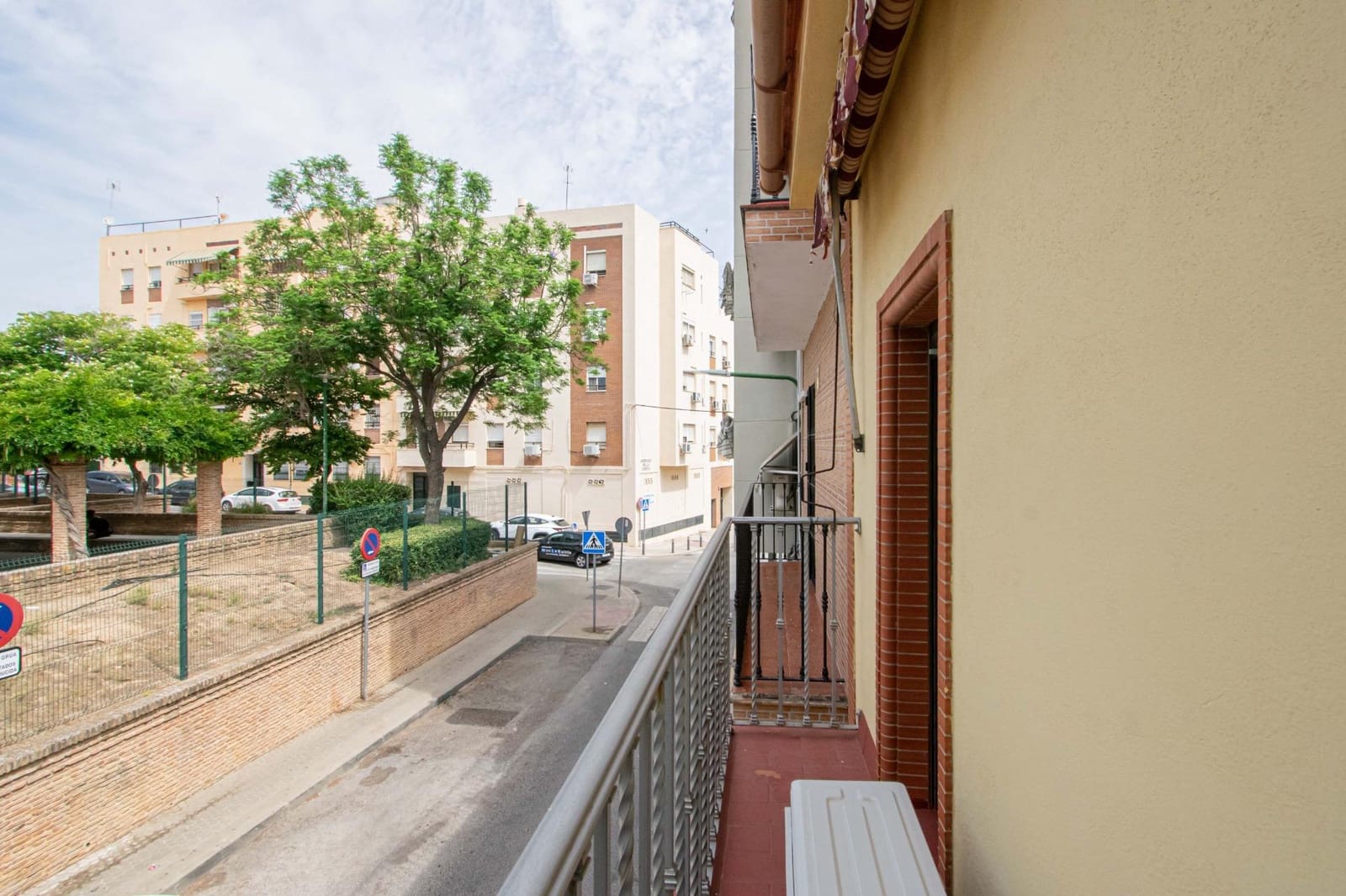 4 bedroom Townhouse for sale in Seville city - € 209,000 (Ref: 9929466)
