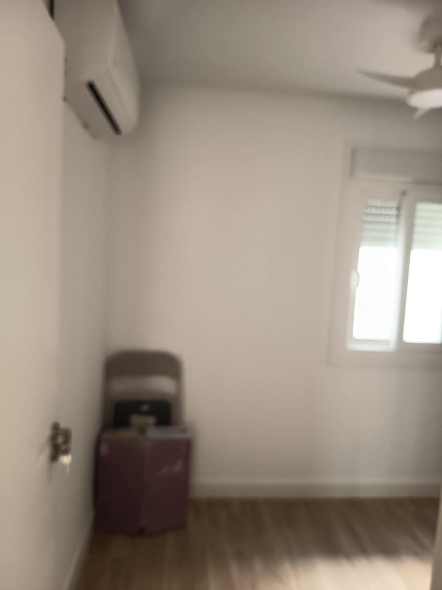 Piso de 3 habitaciones en Sevilla ciudad en alquiler - 1.800 € (Ref: 9934275)