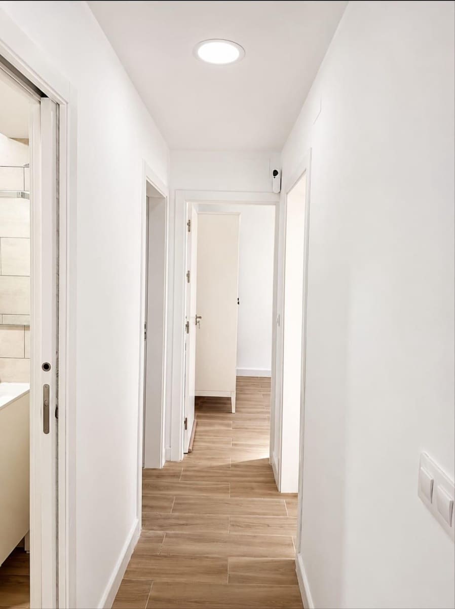 3 bedroom Flat for rent in Seville city - € 1,750 (Ref: 9934275)