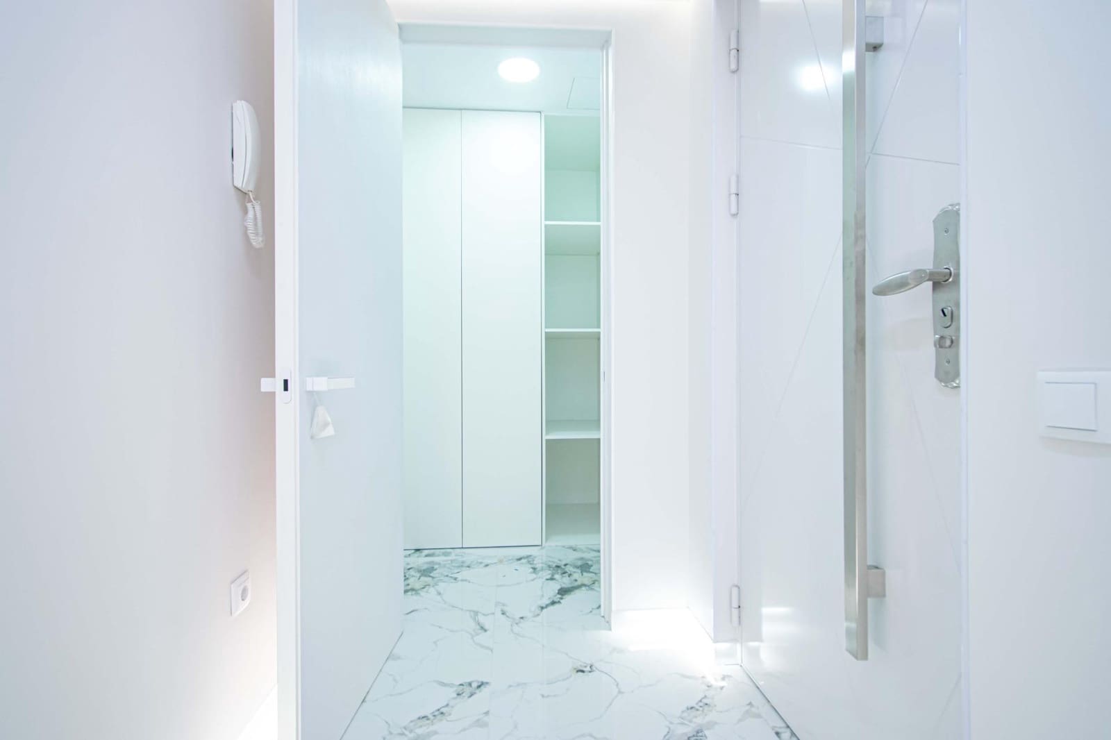 3 bedroom Flat for sale in Seville city with garage - € 999,000 (Ref: 9934276)