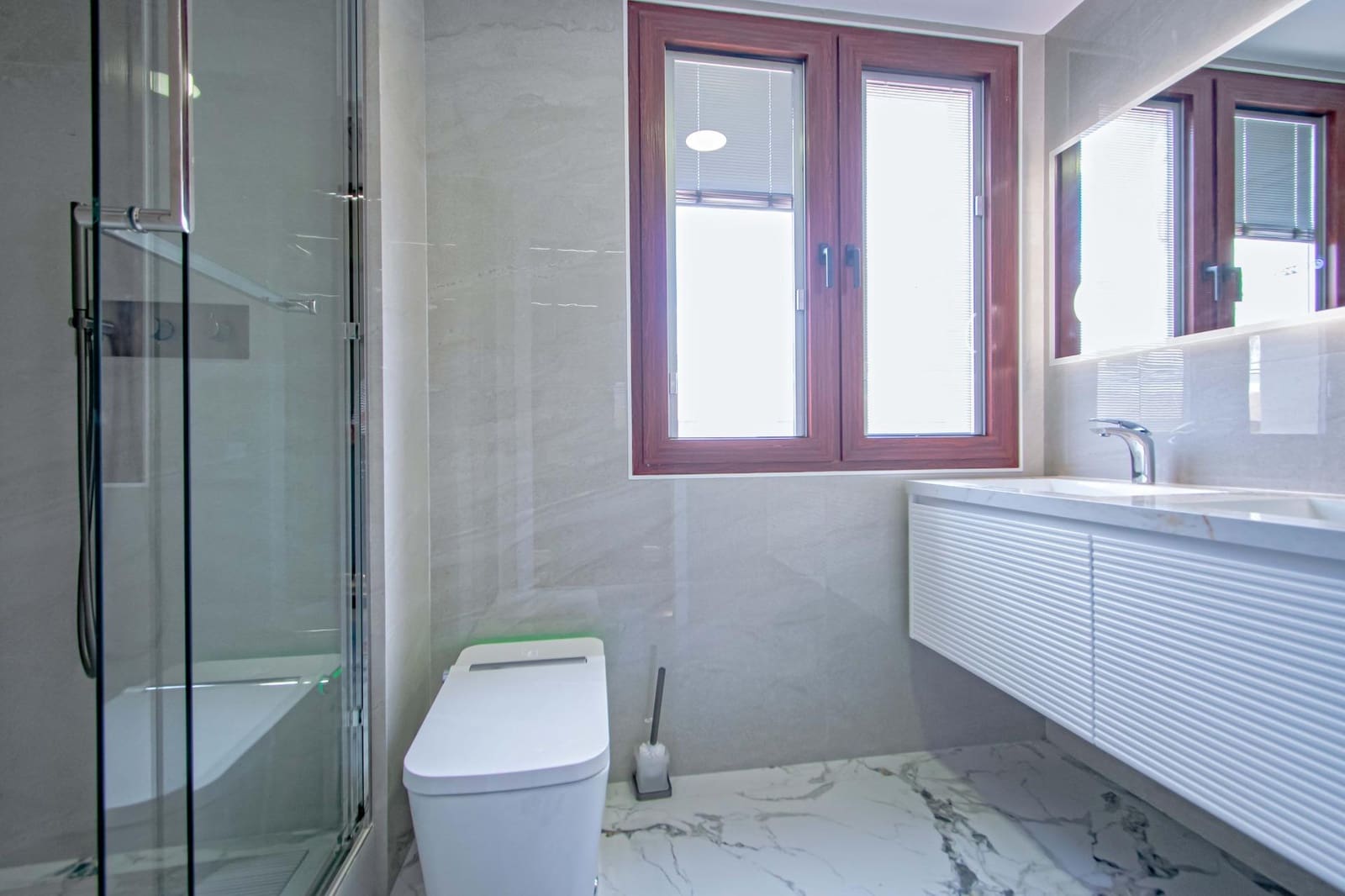 3 bedroom Flat for sale in Seville city with garage - € 999,000 (Ref: 9934276)