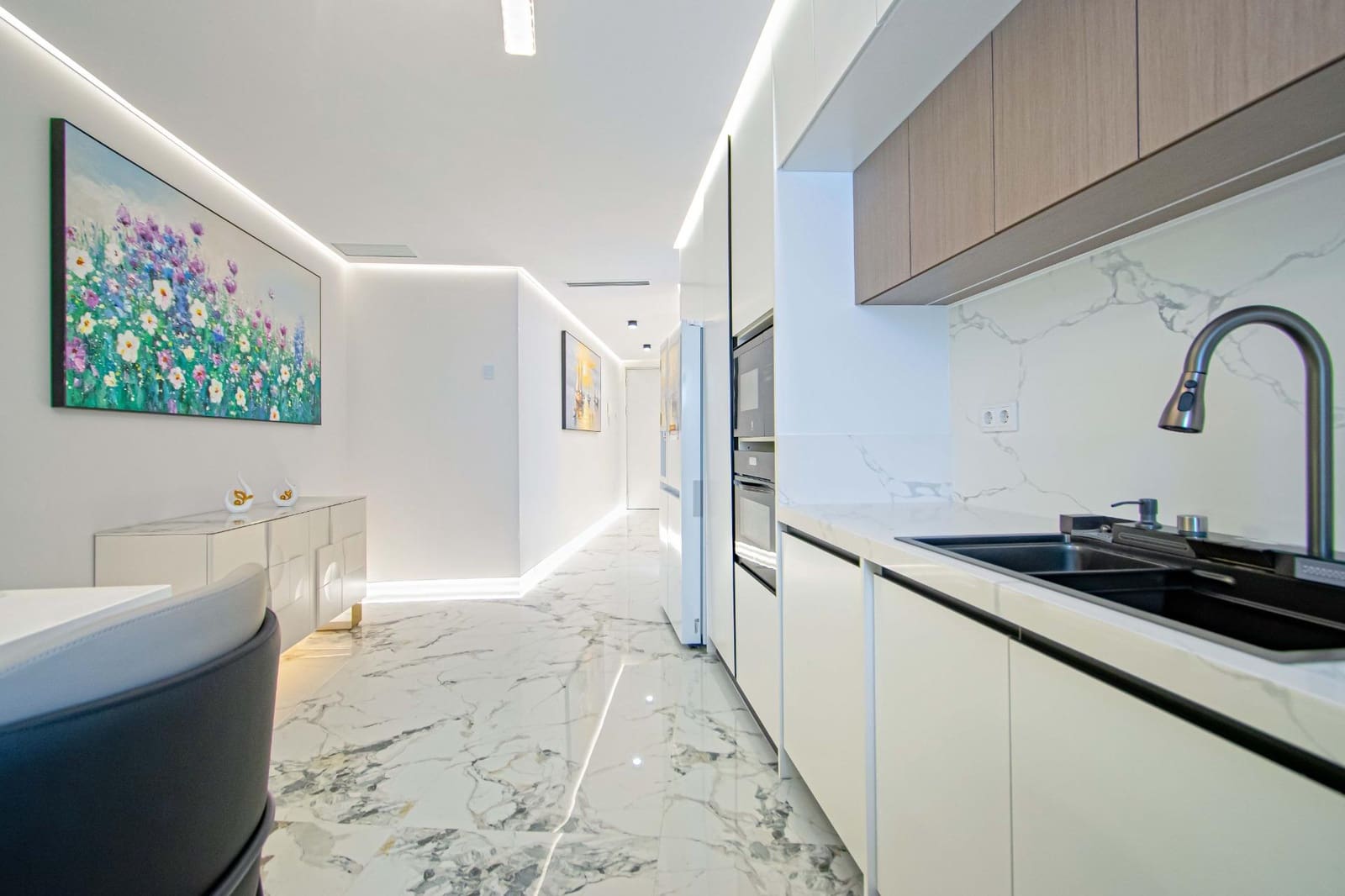 4 bedroom Flat for sale in Seville city with garage - € 999,000 (Ref: 9934277)