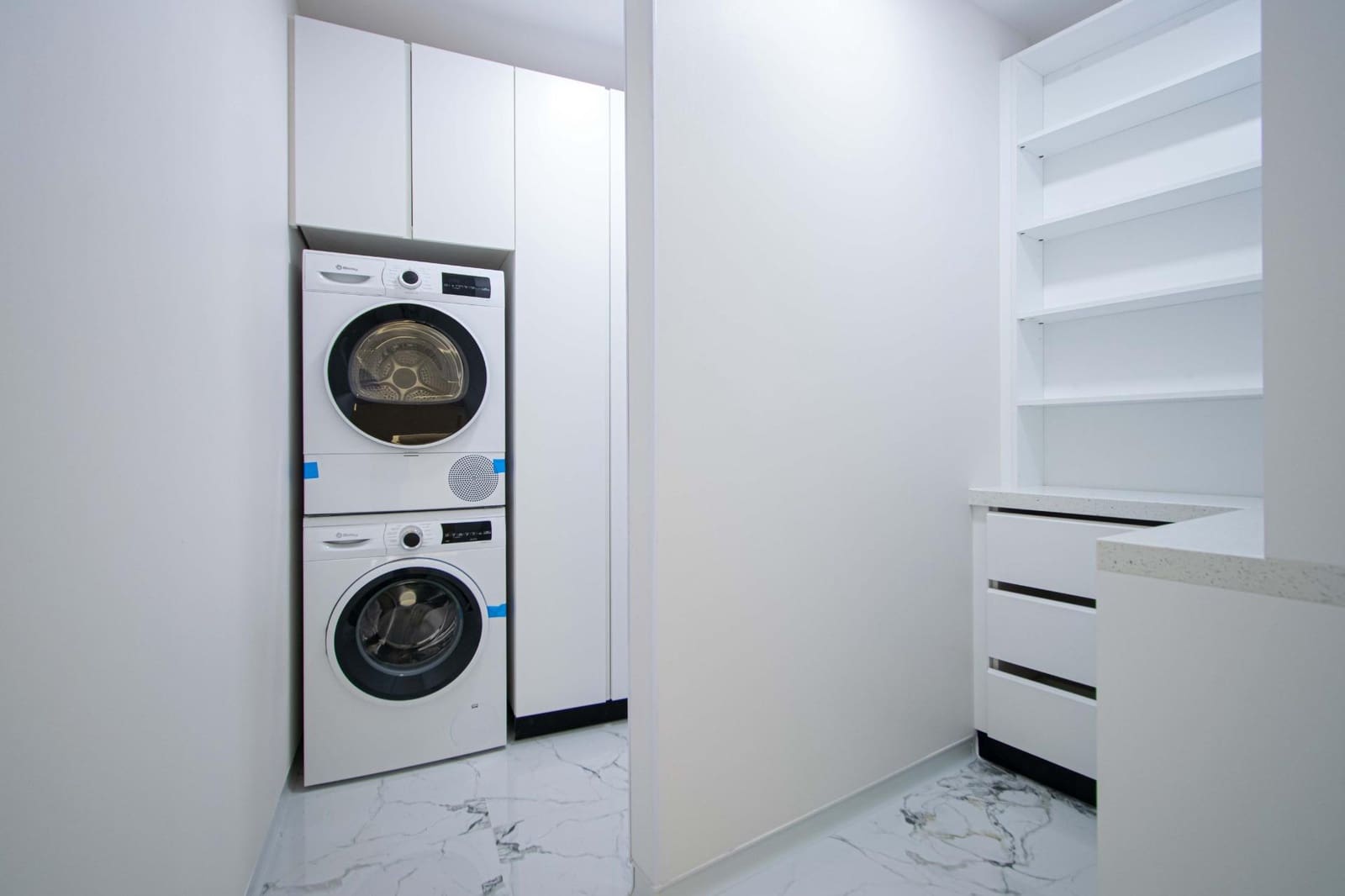 4 bedroom Flat for sale in Seville city with garage - € 999,000 (Ref: 9934277)