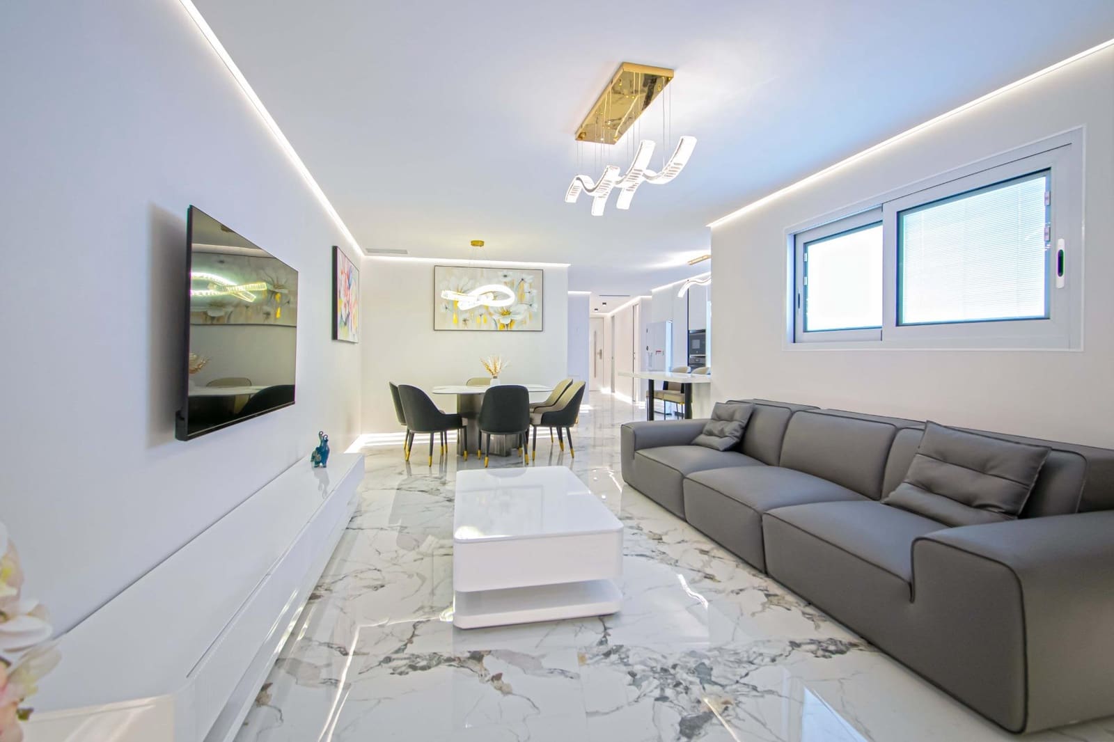 4 bedroom Flat for sale in Seville city with garage - € 999,000 (Ref: 9934277)