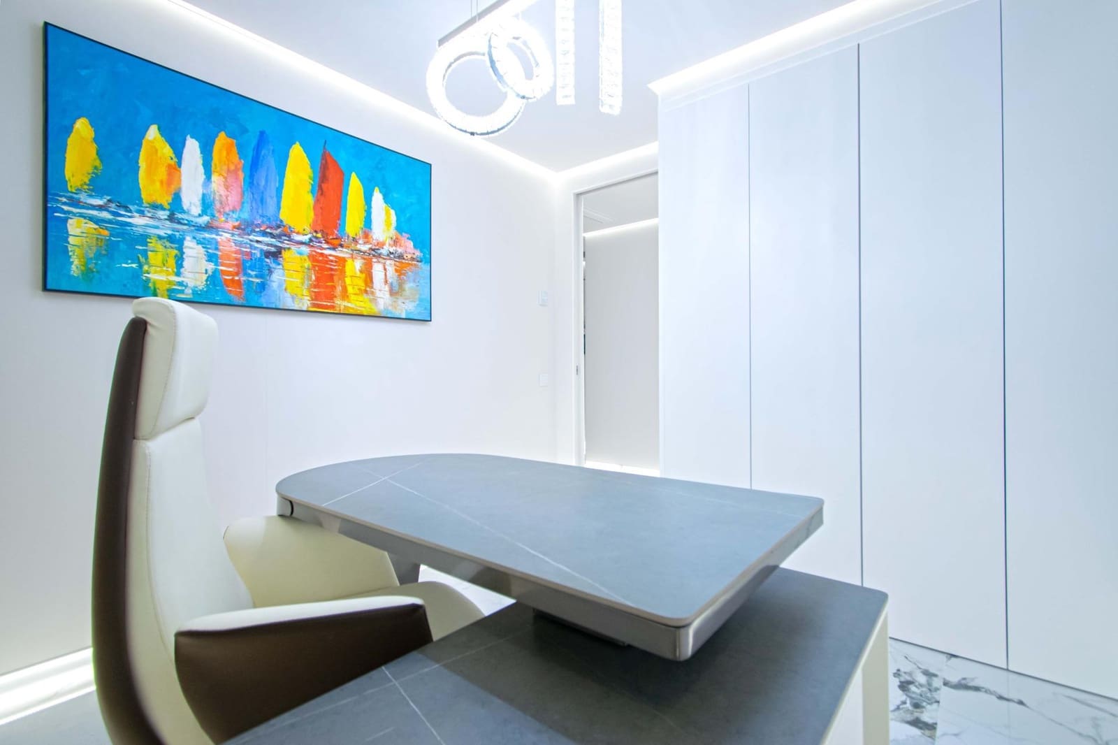 4 bedroom Flat for sale in Seville city with garage - € 999,000 (Ref: 9934277)