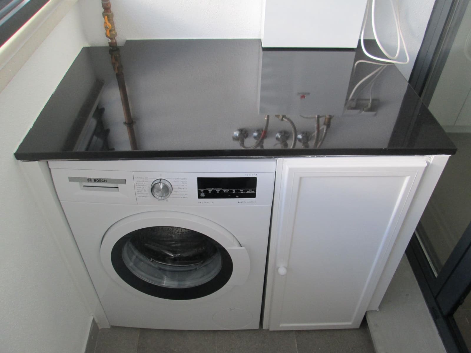 3 bedroom Flat for rent in Seville city with pool garage - € 1,600 (Ref: 9936459)