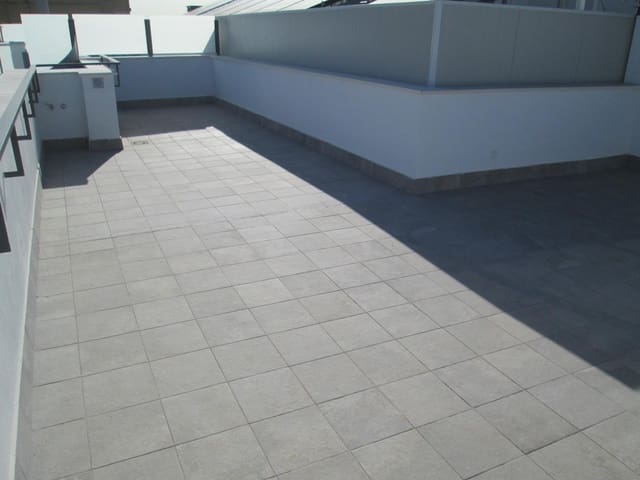 3 soveværelse Lejlighed til leje i Sevilla by med swimmingpool garage - € 1.600 (Ref: 9936459)