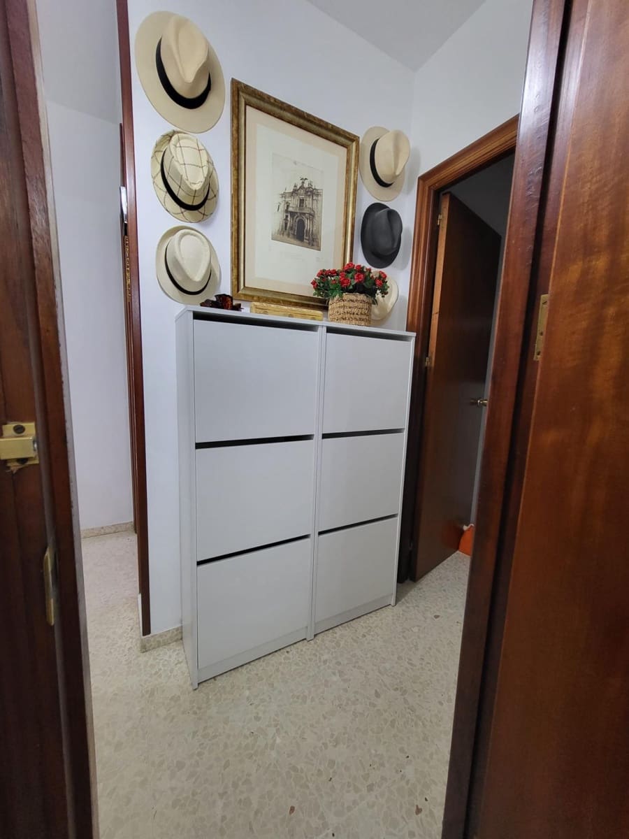 2 bedroom Flat for rent in Sanlucar de Barrameda - € 640 (Ref: 9940034)