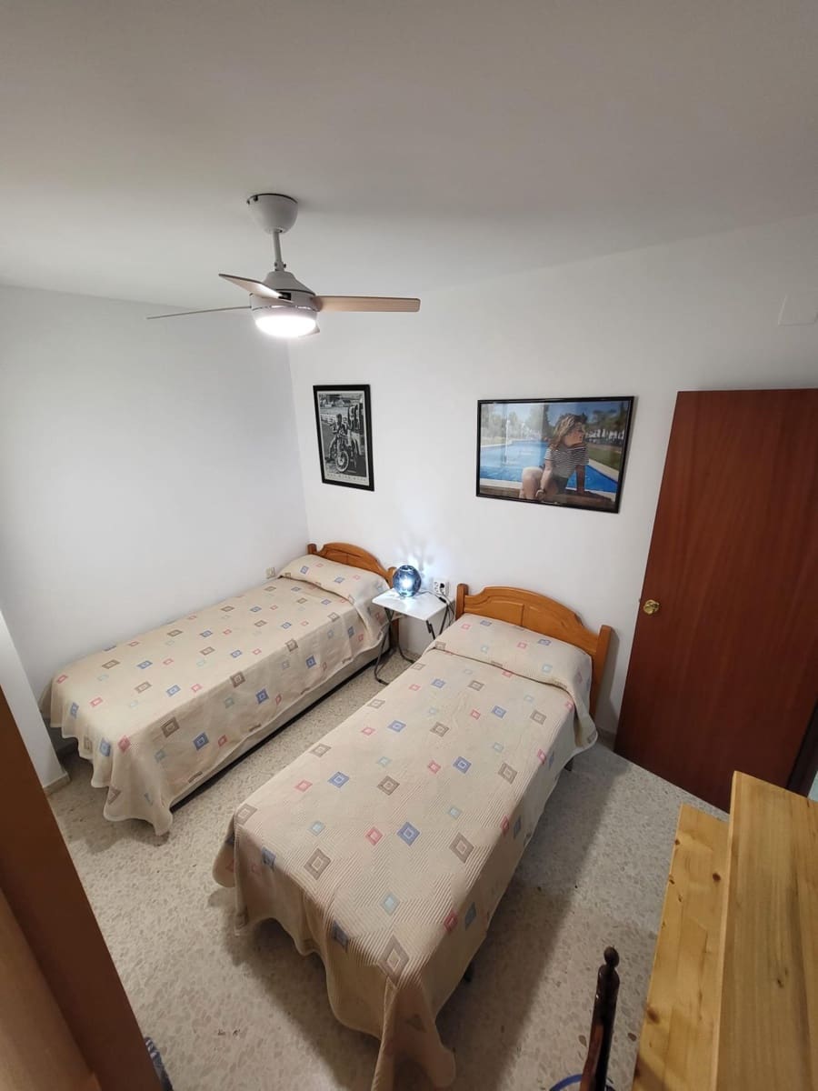 2 bedroom Flat for rent in Sanlucar de Barrameda - € 640 (Ref: 9940034)