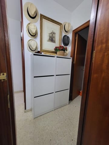 2 bedroom Flat for rent in Sanlúcar de Barrameda - € 640 (Ref: 9940034)