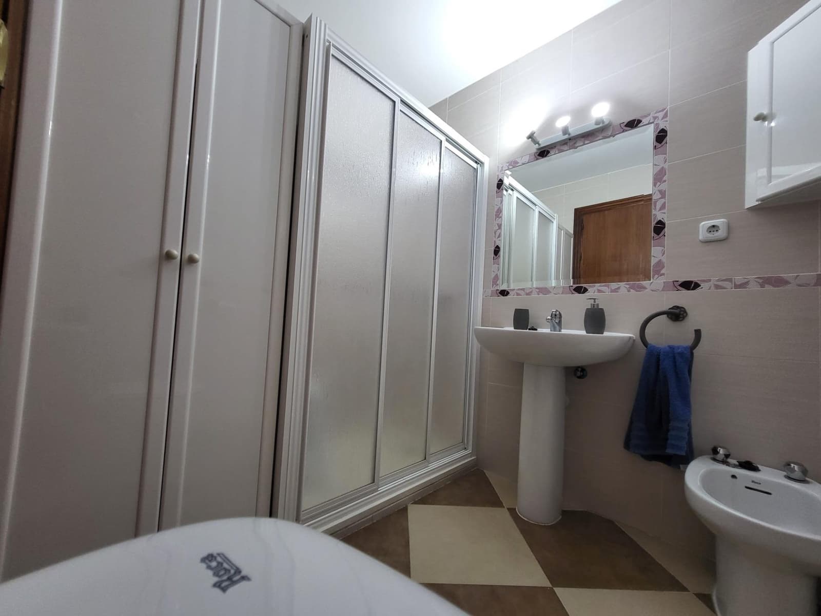 2 bedroom Flat for rent in Sanlucar de Barrameda - € 640 (Ref: 9940034)