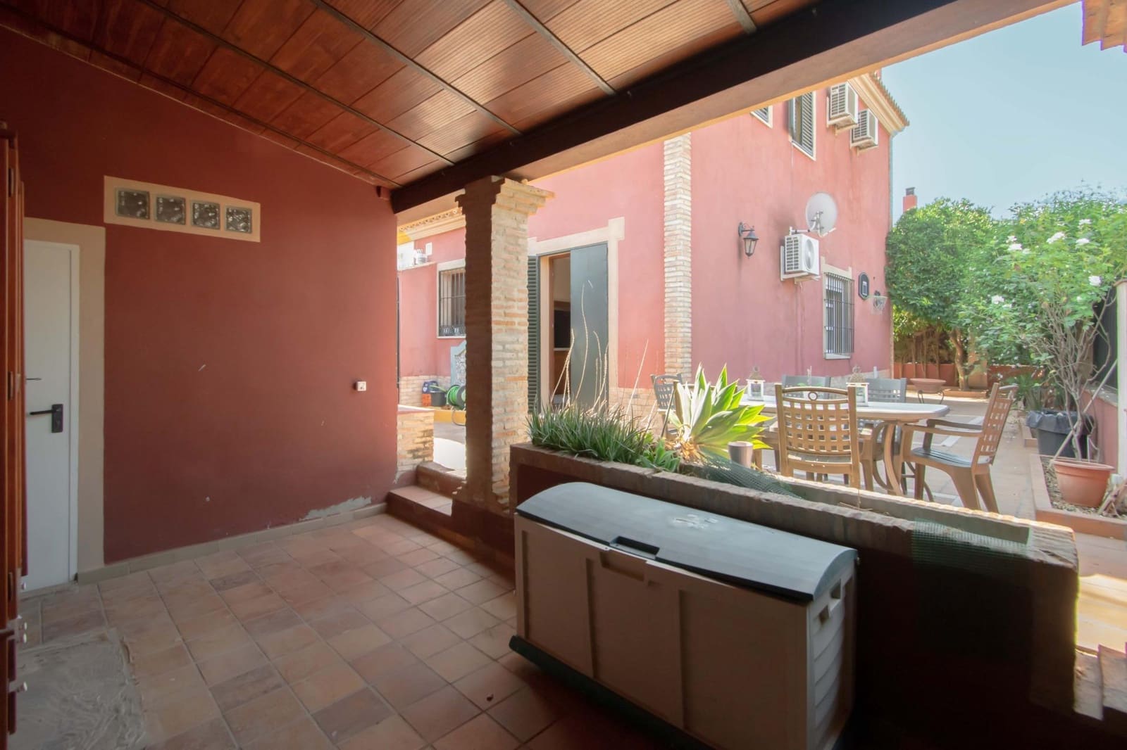 3 bedroom Terraced Villa for sale in Mairena del Aljarafe - € 335,000 (Ref: 9942586)