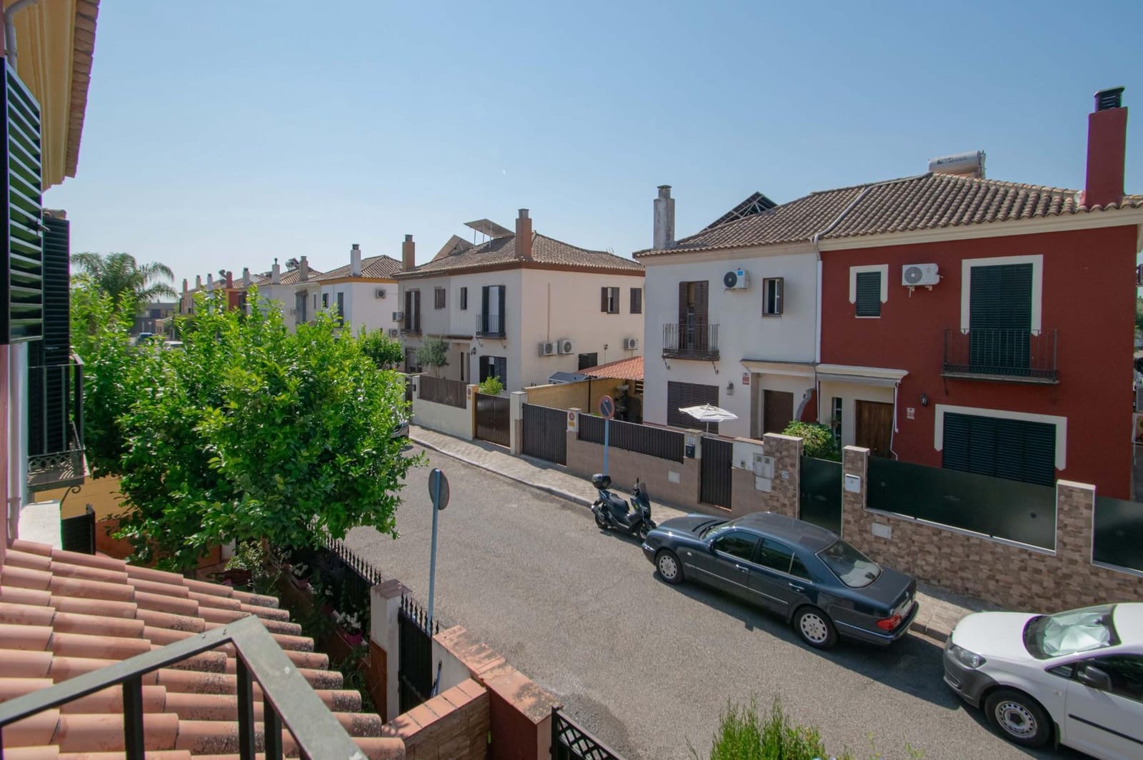 3 bedroom Terraced Villa for sale in Mairena del Aljarafe - € 335,000 (Ref: 9942586)