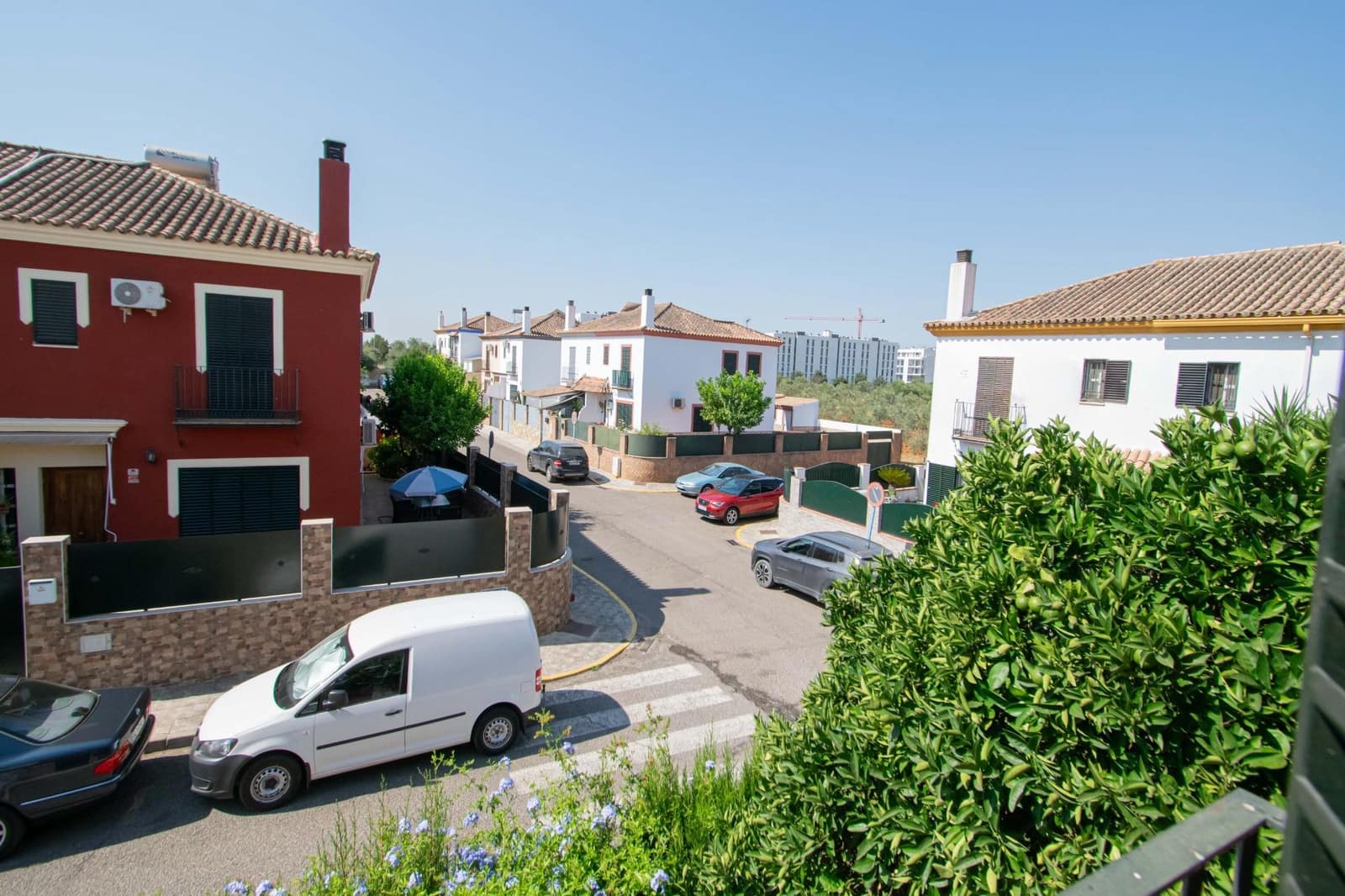 3 bedroom Terraced Villa for sale in Mairena del Aljarafe - € 335,000 (Ref: 9942586)