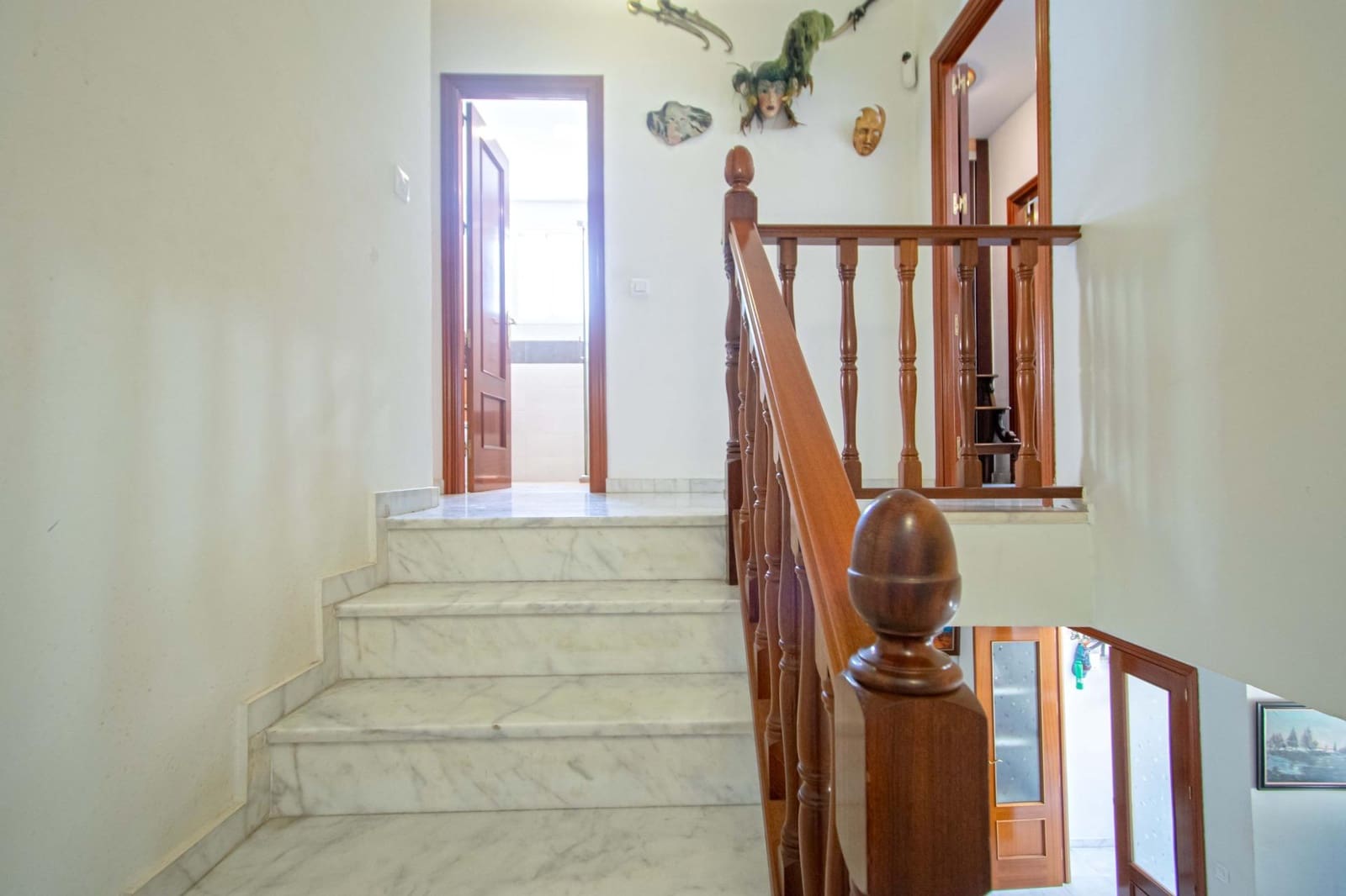 4 slaapkamer Rijtjeshuis te koop in Espartinas met zwembad - € 299.000 (Ref: 9943669)