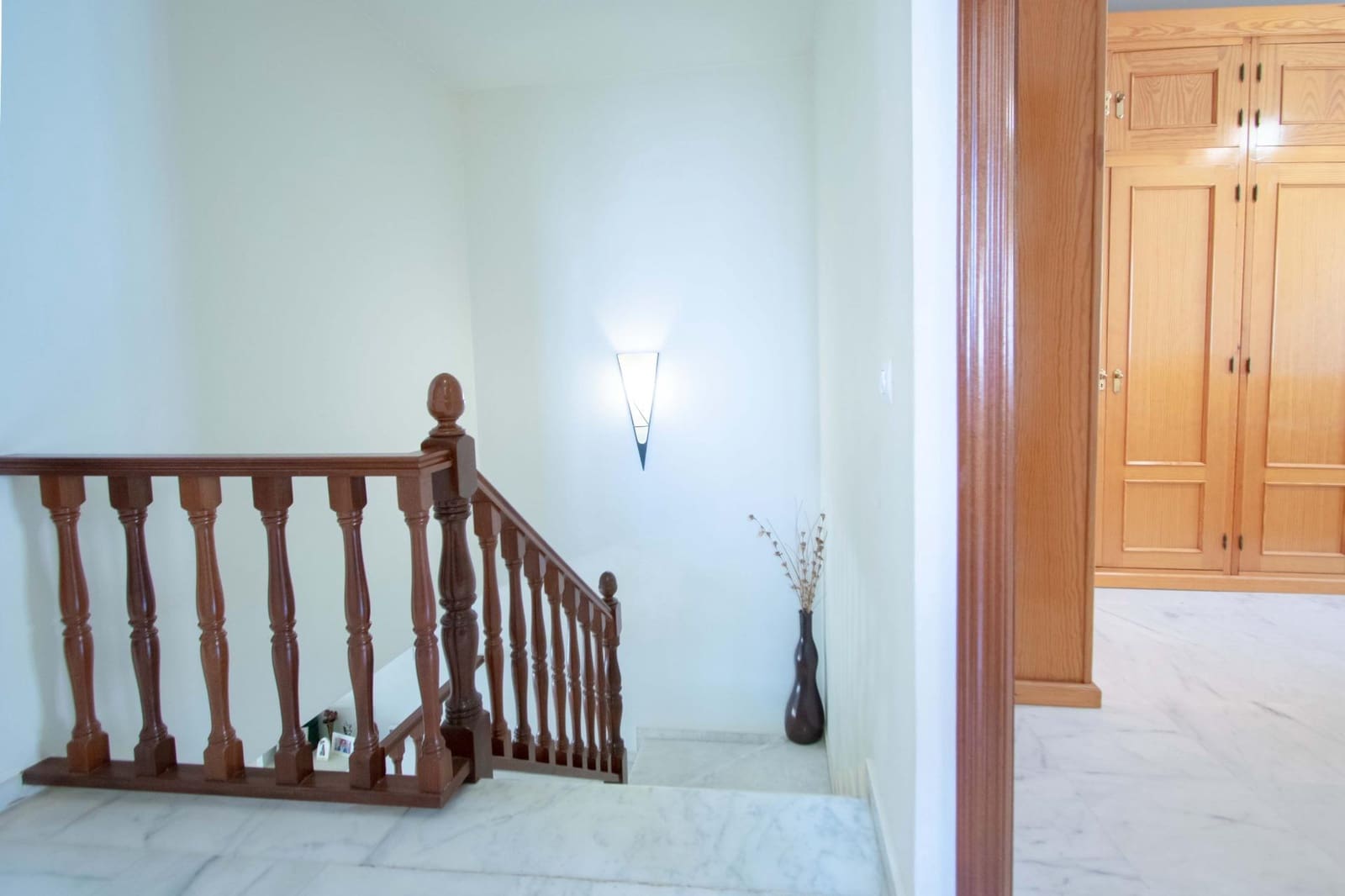 4 slaapkamer Rijtjeshuis te koop in Espartinas met zwembad - € 299.000 (Ref: 9943669)