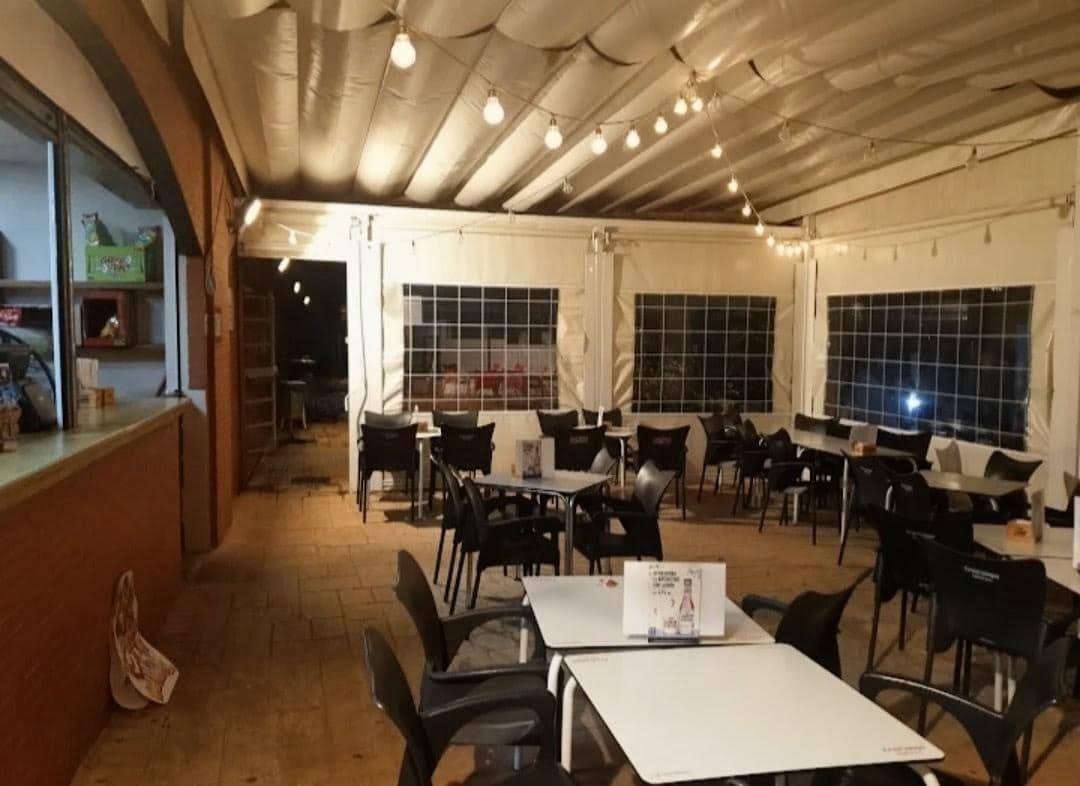 4 slaapkamer Rijtjeshuis te koop in Espartinas met zwembad - € 299.000 (Ref: 9943669)
