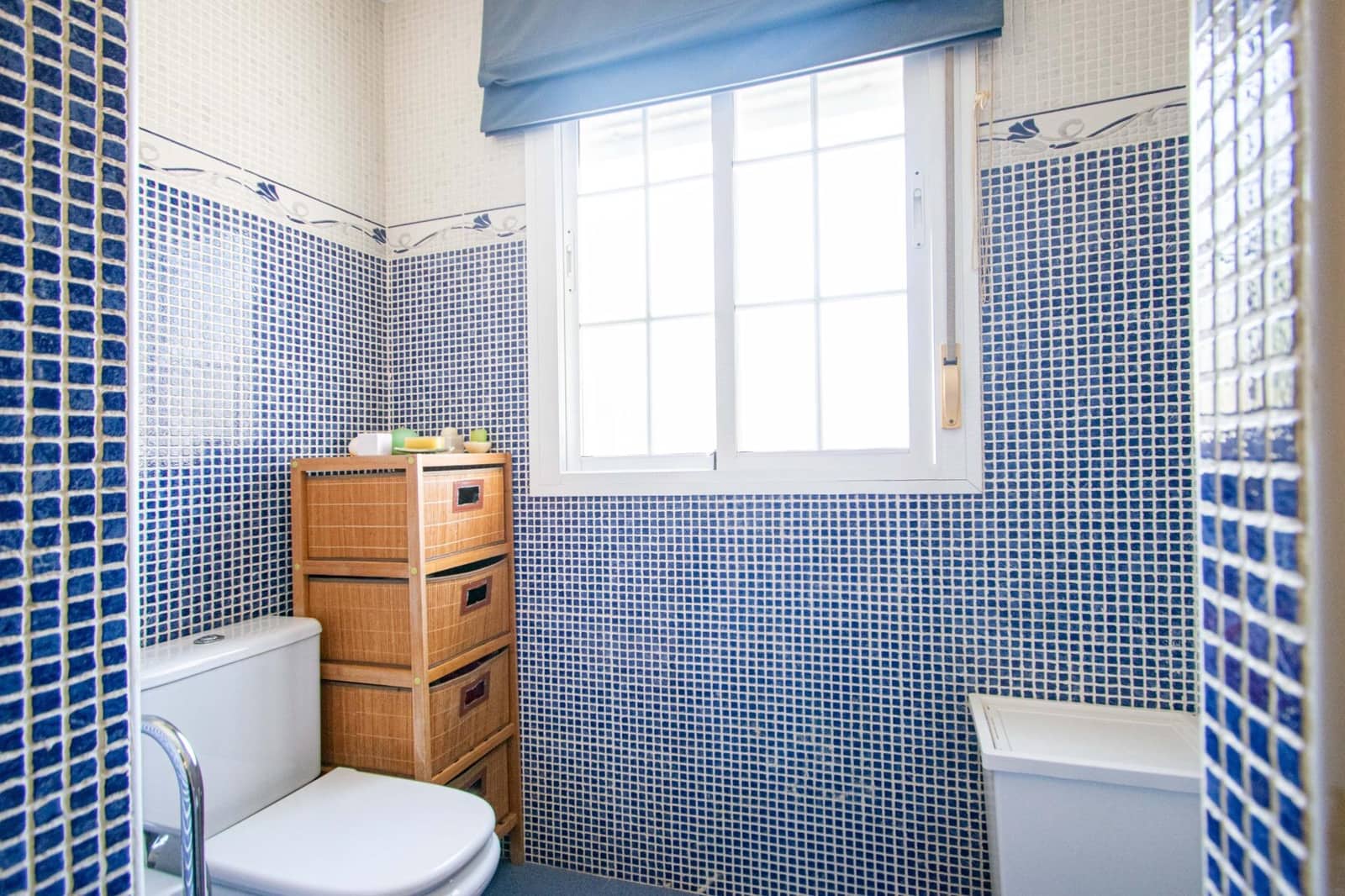 4 slaapkamer Rijtjeshuis te koop in Espartinas met zwembad - € 299.000 (Ref: 9943669)