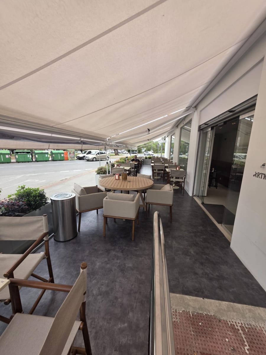 Kaupallinen vuokrattavana paikassa Montequinto - 2 020 € (Ref: 9945776)