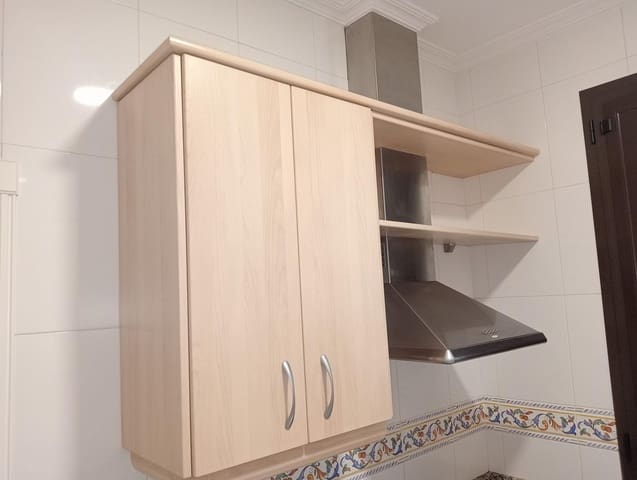 2 sypialnia Mieszkanie do wynajęcia w Miasto Sewilla z garażem - 1 200 € (Ref: 9945778)