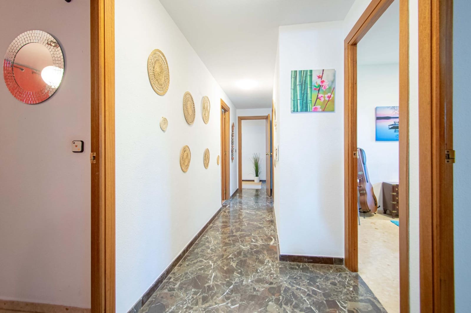 3 bedroom Flat for sale in Seville city with garage - € 675,000 (Ref: 9947979)