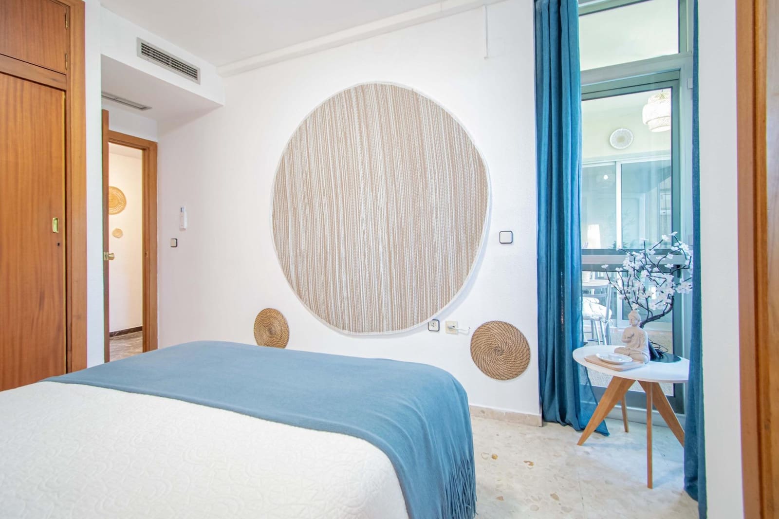 3 bedroom Flat for sale in Seville city with garage - € 675,000 (Ref: 9947979)