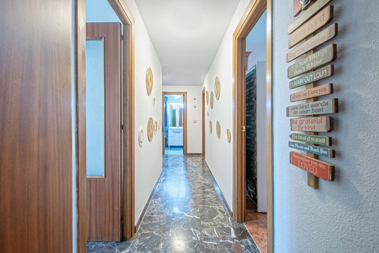 3 bedroom Flat for sale in Seville city with garage - € 675,000 (Ref: 9947979)