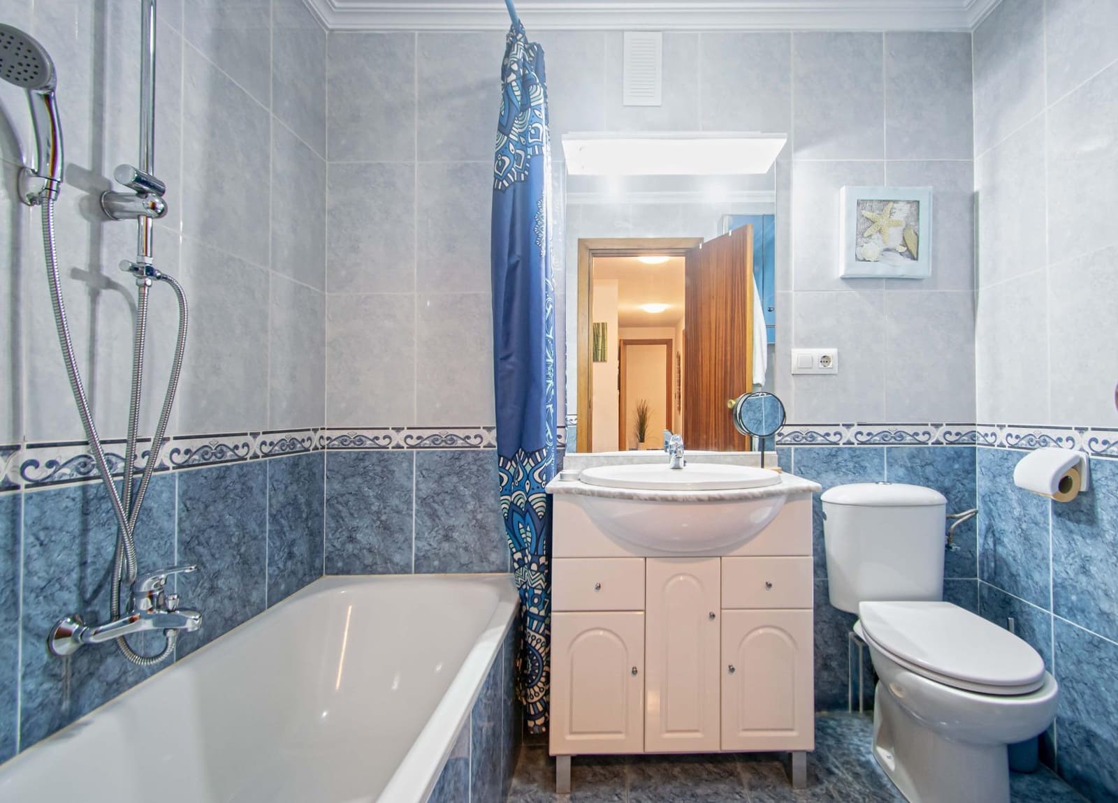 3 bedroom Flat for sale in Seville city with garage - € 675,000 (Ref: 9947979)