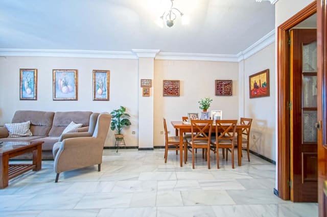 3 camera da letto Appartamento in vendita in Siviglia città - 173.000 € (Rif: 9947981)