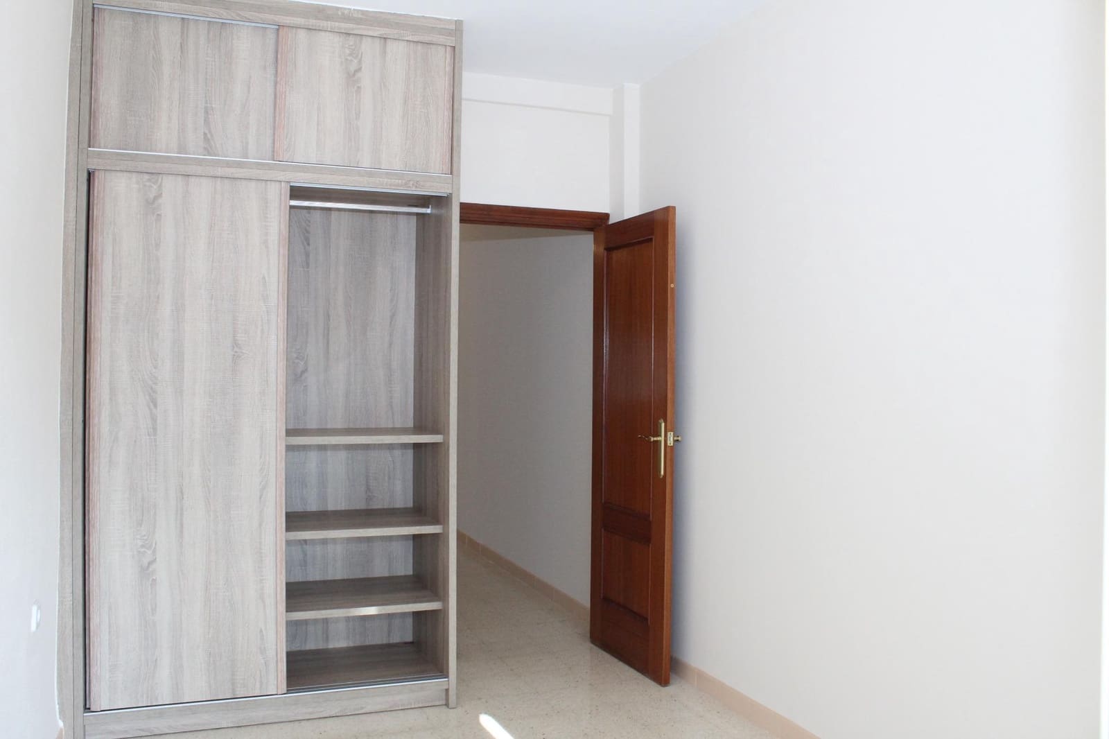 Appartement de 2 chambres à louer à Seville ville - 900 € (Ref: 9947982)