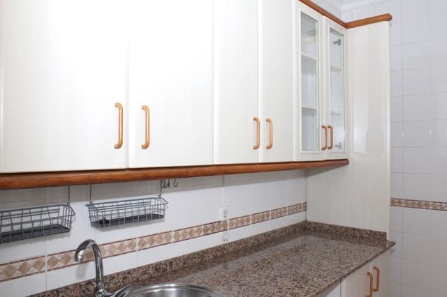 2 makuuhuone Asunto vuokrattavana paikassa Sevilla kaupunki - 900 € (Ref: 9947982)