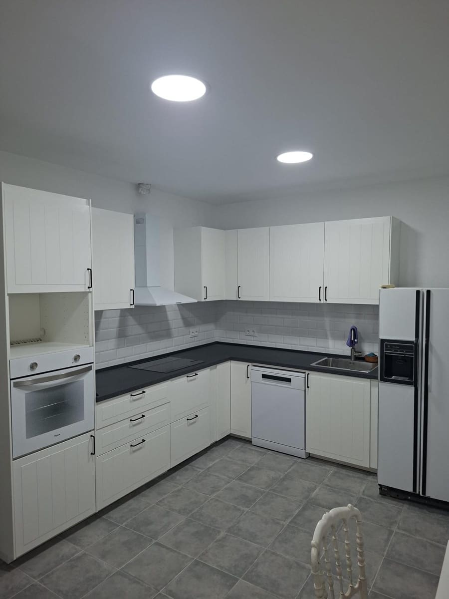 5 makuuhuone Asunto vuokrattavana paikassa Sevilla kaupunki - 2 500 € (Ref: 9959837)