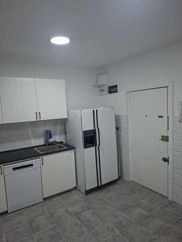 5 Zimmer Wohnung zu vermieten in Sevilla Stadt - 2.500 € (Ref: 9959837)