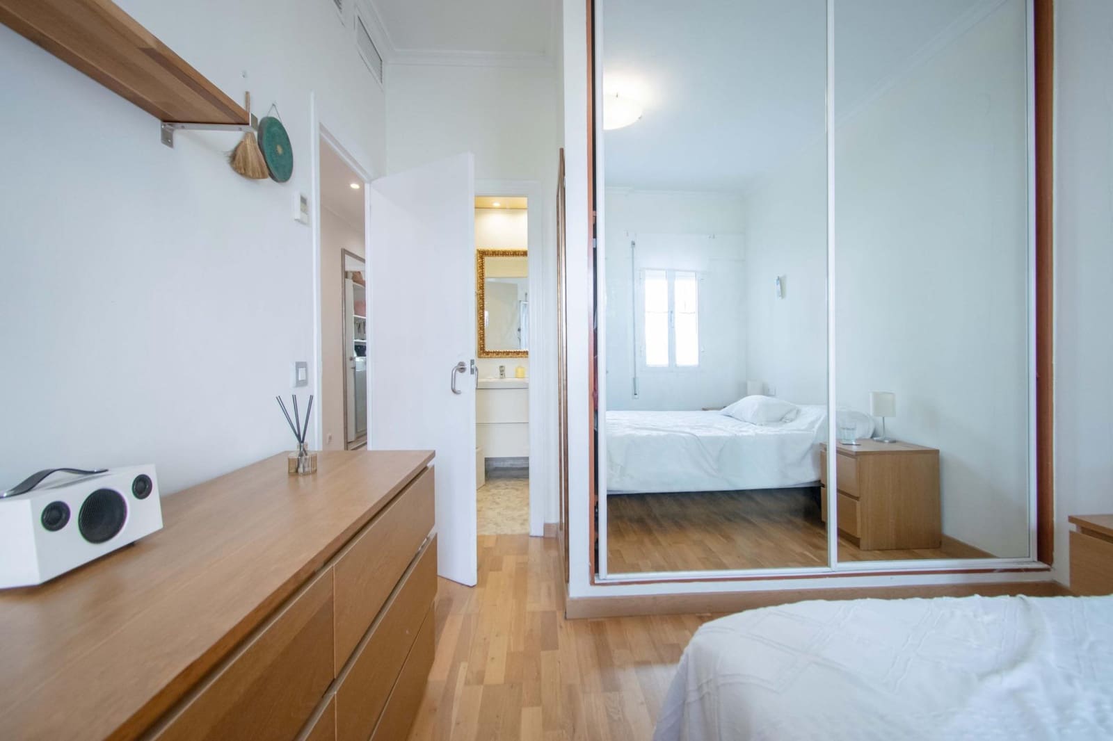 4 soveværelse Lejlighed til salg i Sevilla by med garage - € 480.000 (Ref: 9962768)
