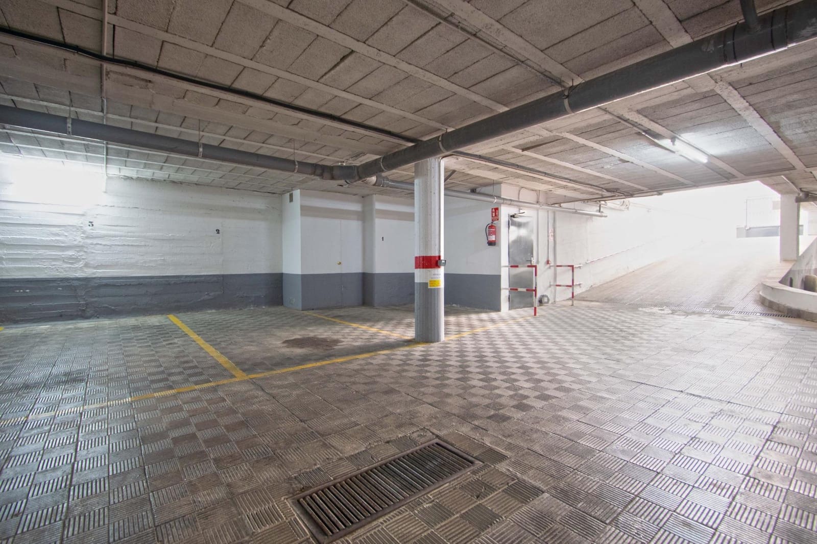 4 soveværelse Lejlighed til salg i Sevilla by med garage - € 480.000 (Ref: 9962768)