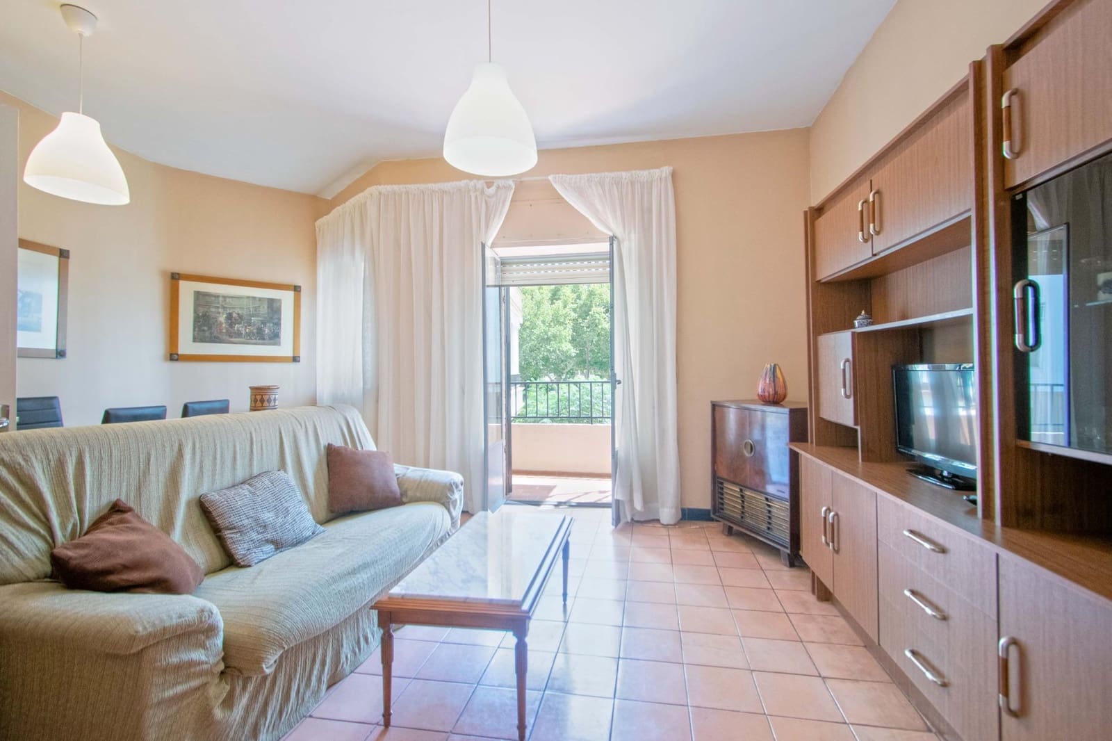 4 bedroom Flat for sale in Seville city - € 359,000 (Ref: 9966705)